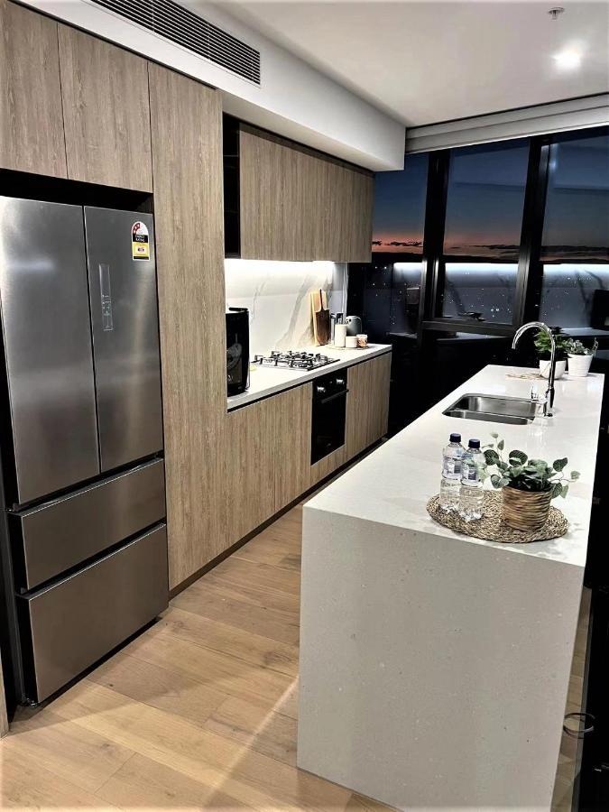 2 Bedroom Luxurious Family Apartment Next To Pacific Fair - Broadbeach Gold Coast Gc22 Extérieur photo