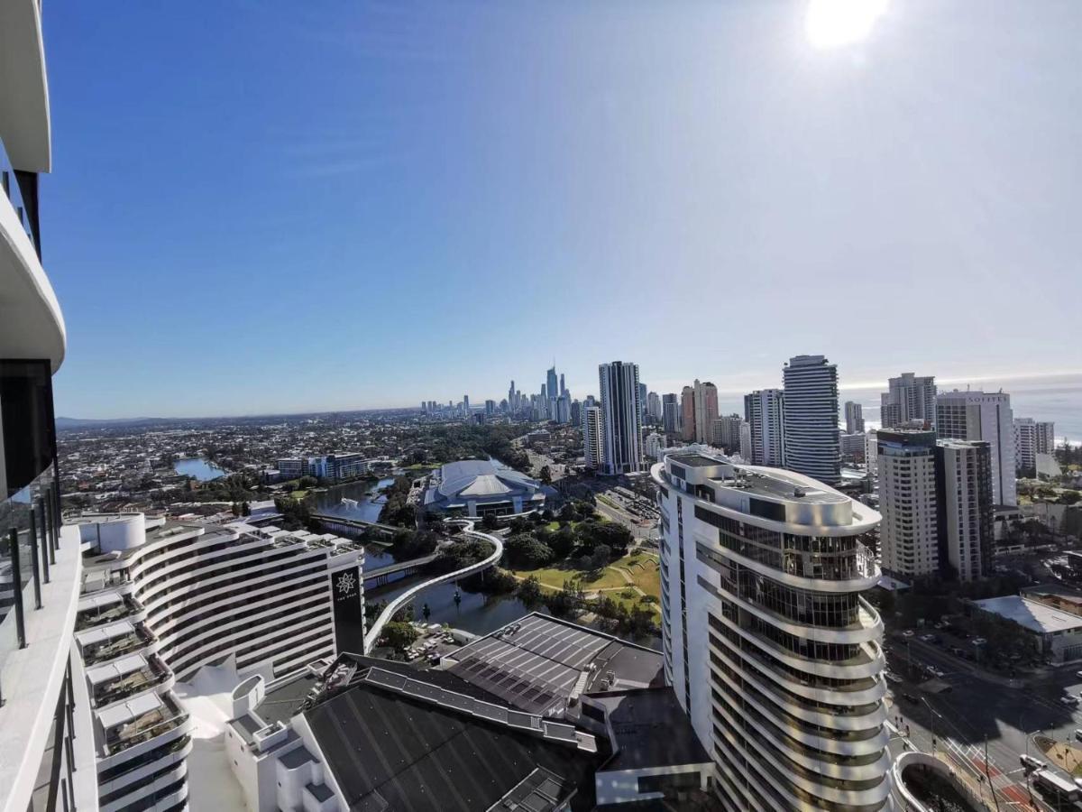 2 Bedroom Luxurious Family Apartment Next To Pacific Fair - Broadbeach Gold Coast Gc22 Extérieur photo