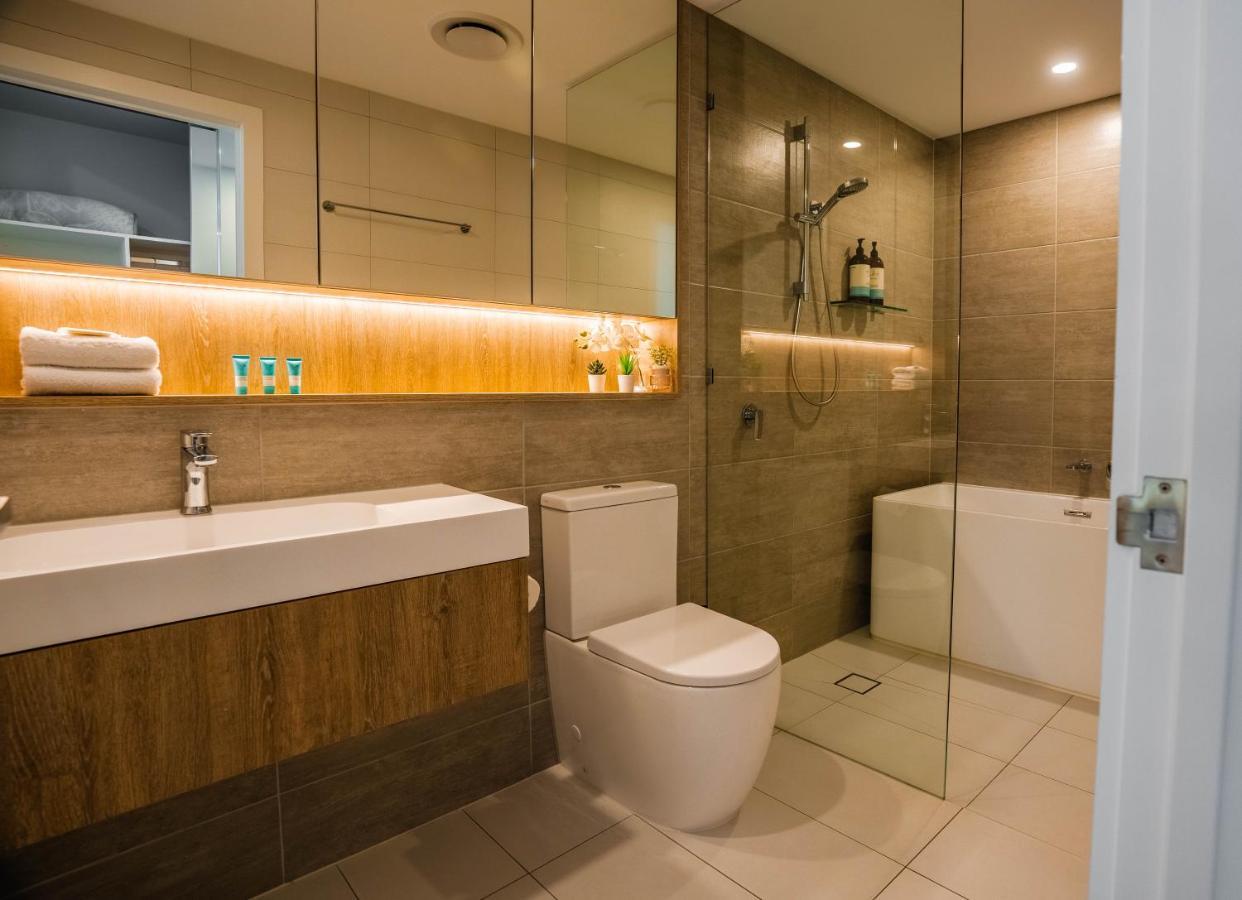 2 Bedroom Luxurious Family Apartment Next To Pacific Fair - Broadbeach Gold Coast Gc22 Extérieur photo