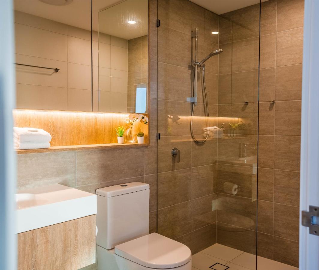 2 Bedroom Luxurious Family Apartment Next To Pacific Fair - Broadbeach Gold Coast Gc22 Extérieur photo