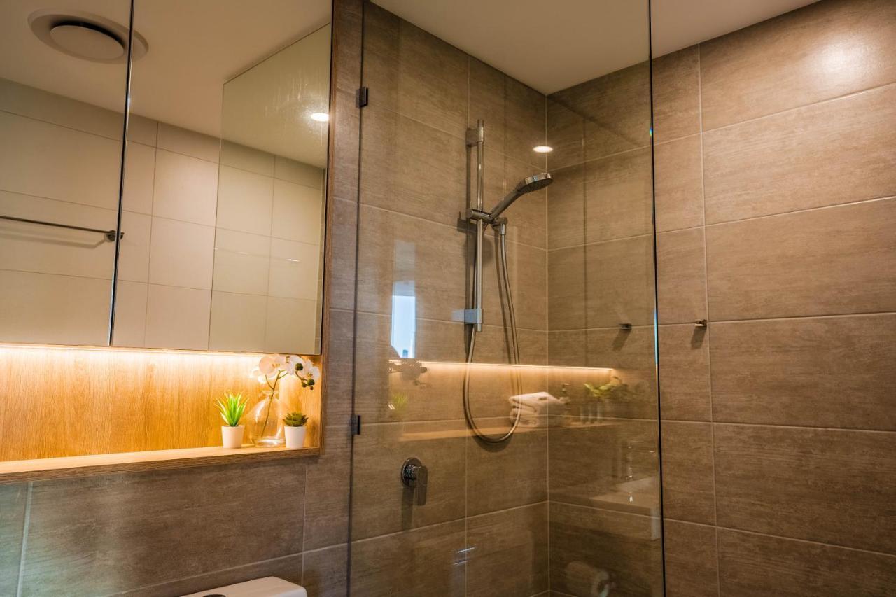 2 Bedroom Luxurious Family Apartment Next To Pacific Fair - Broadbeach Gold Coast Gc22 Extérieur photo